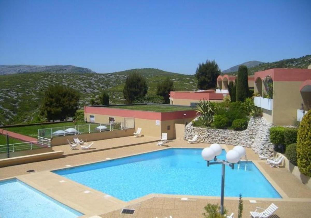 Appartement Confortable, Petite Vue Mer Et Piscine Cassis Luaran gambar