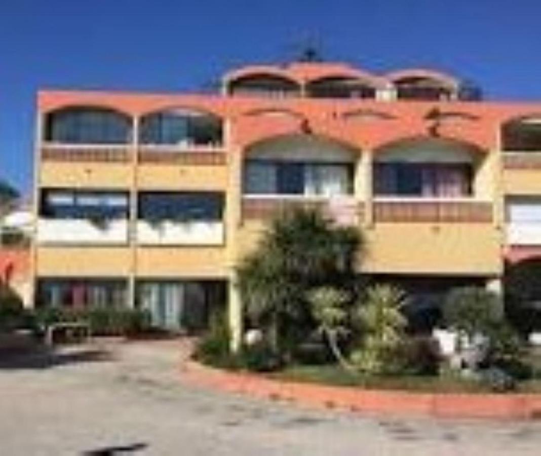Appartement Confortable, Petite Vue Mer Et Piscine Cassis Luaran gambar